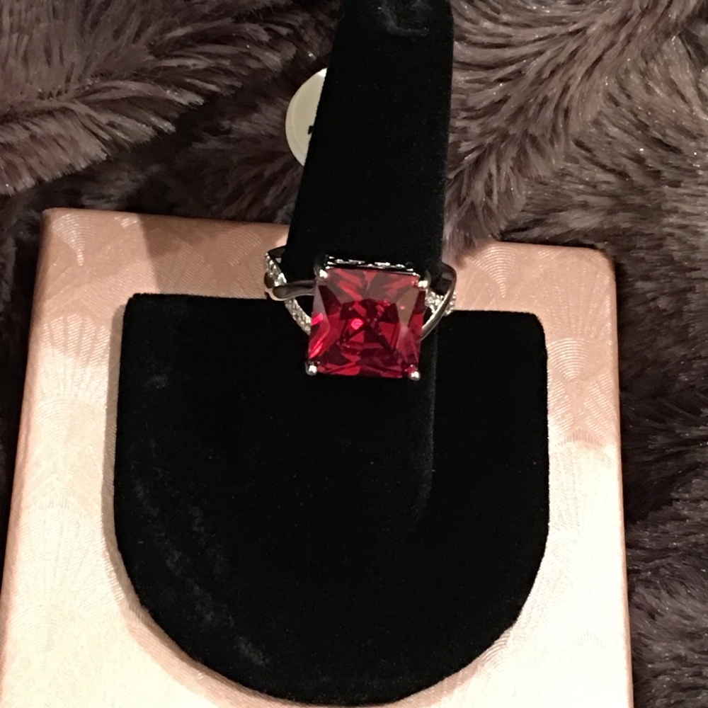 Sterling Silver Garnet Gemstone Ring - image 2